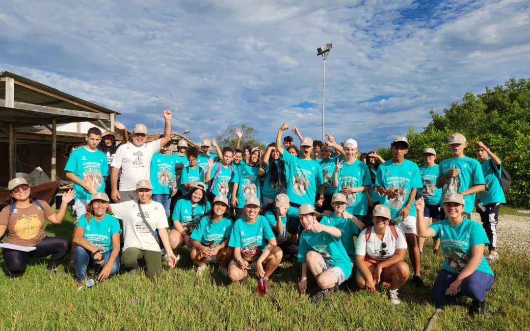 Ciência Cidadã levará cerca de 900 jovens para estudar os manguezais da Grande Florianópolis